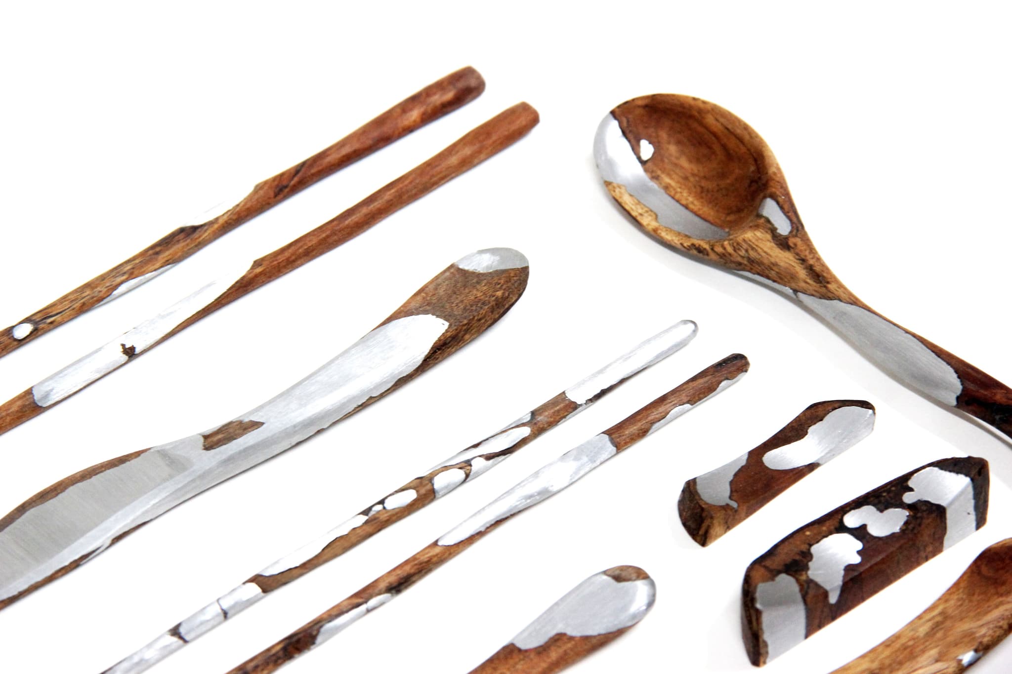  The Alliance Collection - a seamless bond between white pewter and wood 