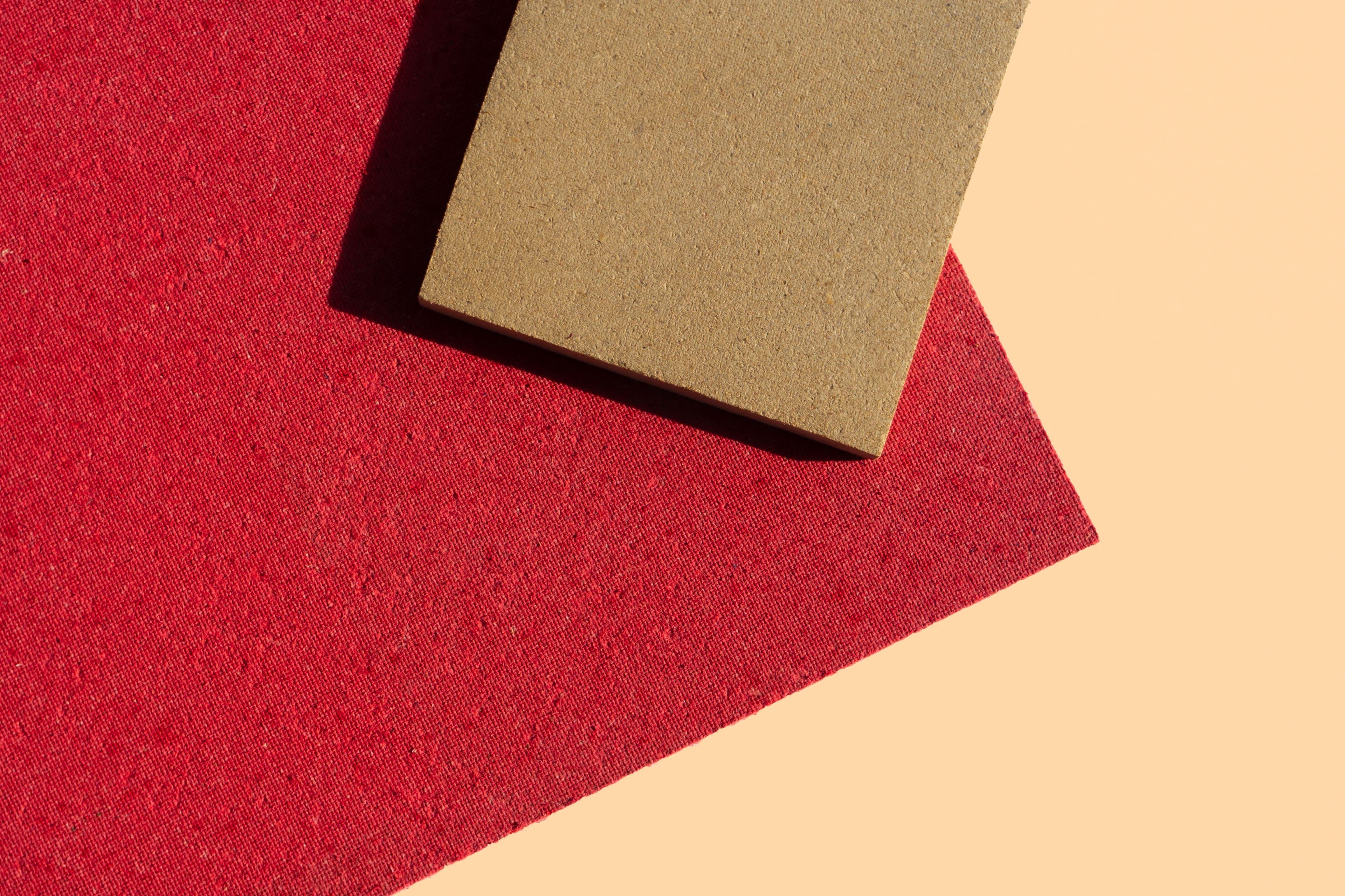 Kineco: biopanels from mycelium leather waste