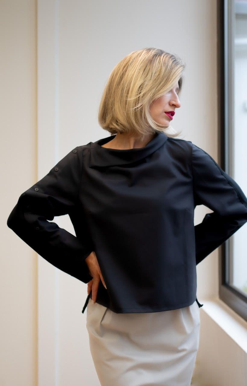  For the limo products, I only use remaining stock from the textile industry, as well as production samples and unsold or returned goods from German manufacturers. 