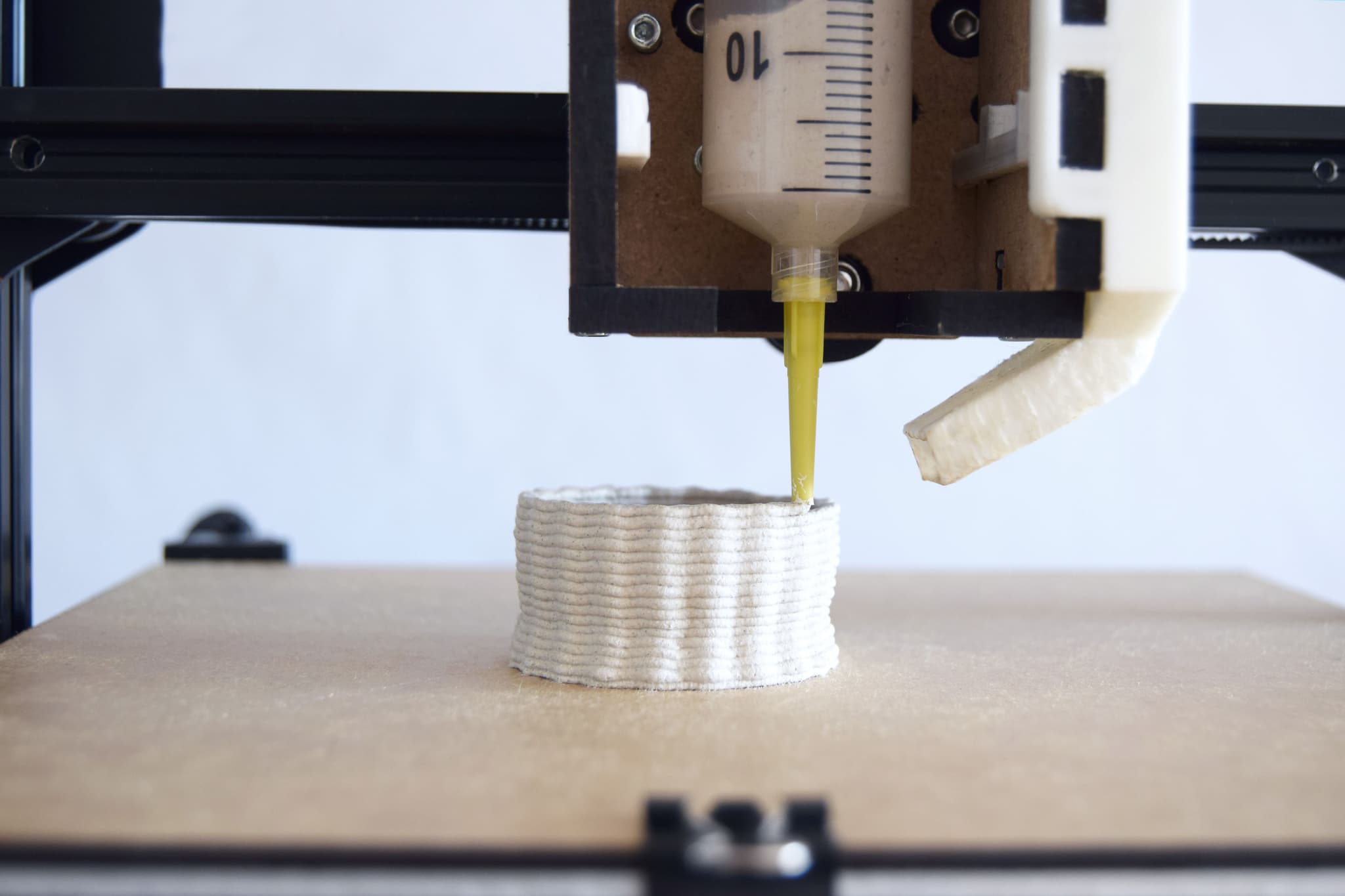  Junai busts the myth that 3D printing is unsustainable by using home compostable biomaterials and a no-heat printing system. 