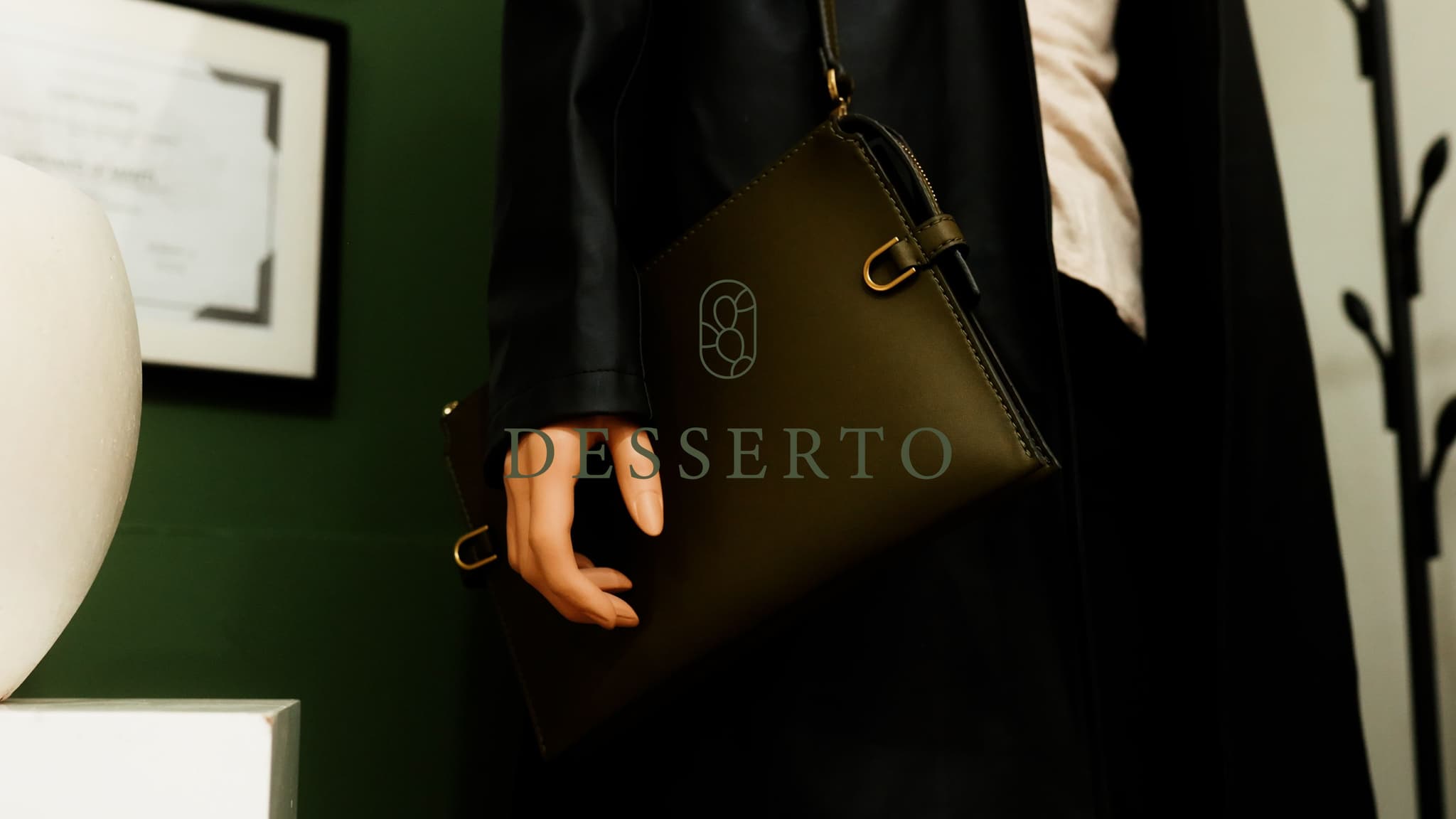  Product from DESSERTO leather 