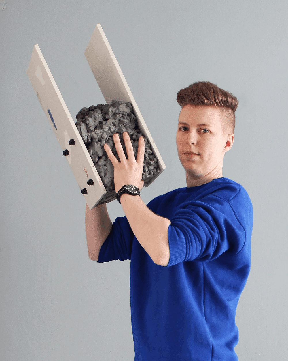 Holding the Mass piece