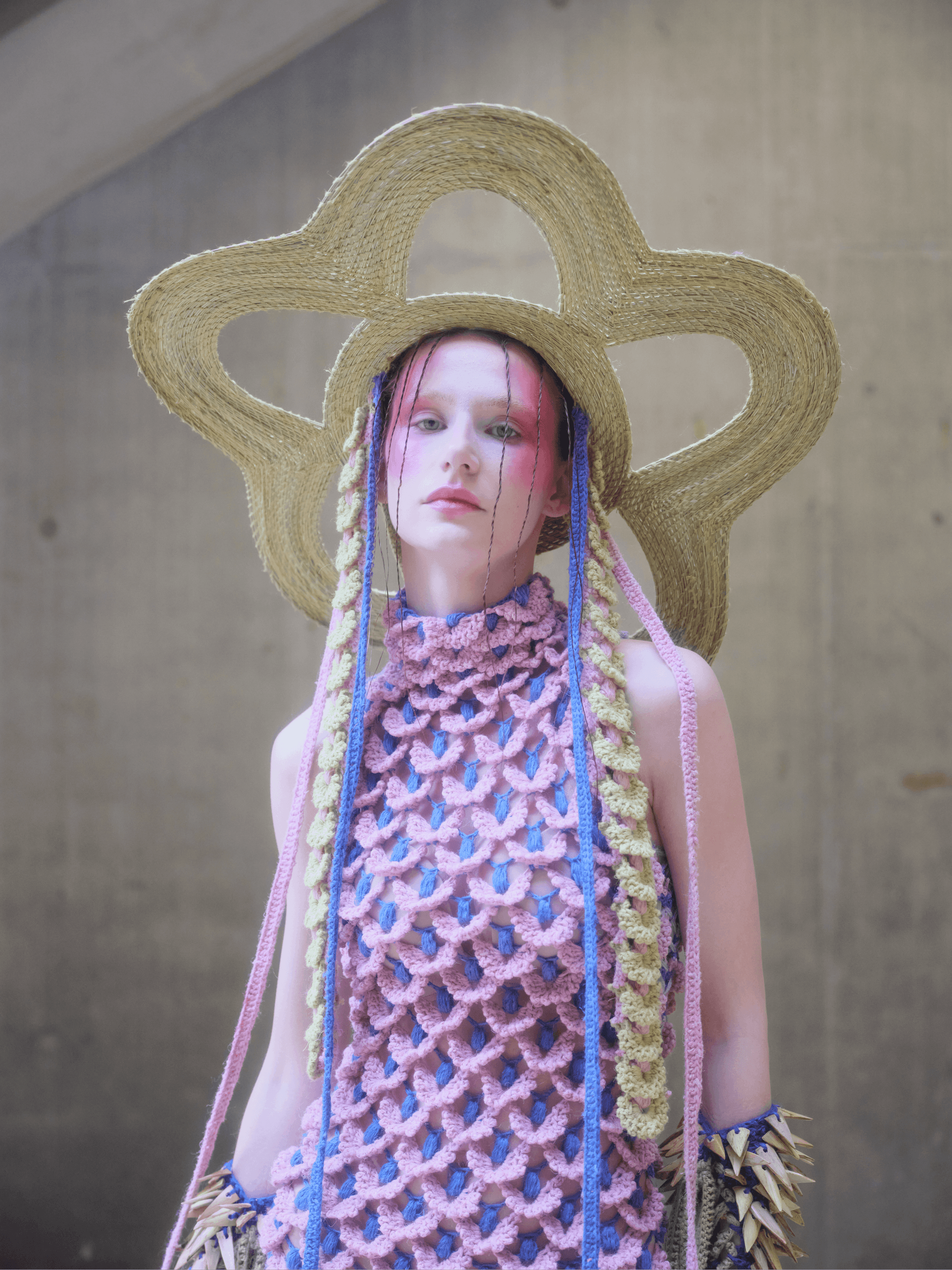 ACIEN uses natural dyes derived from various plants.