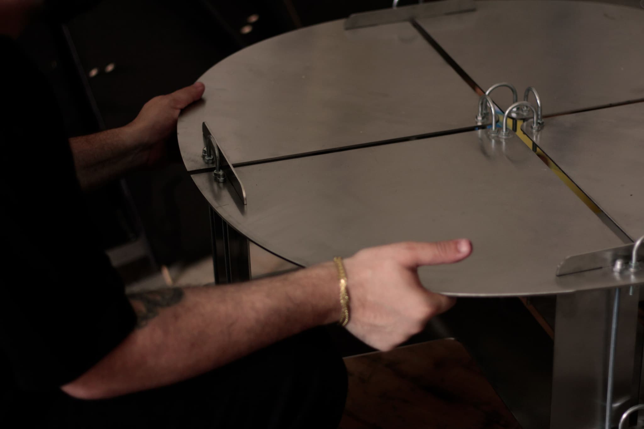 Giorgio Bena at his workshop (Photo credit: @Simona Zancato)