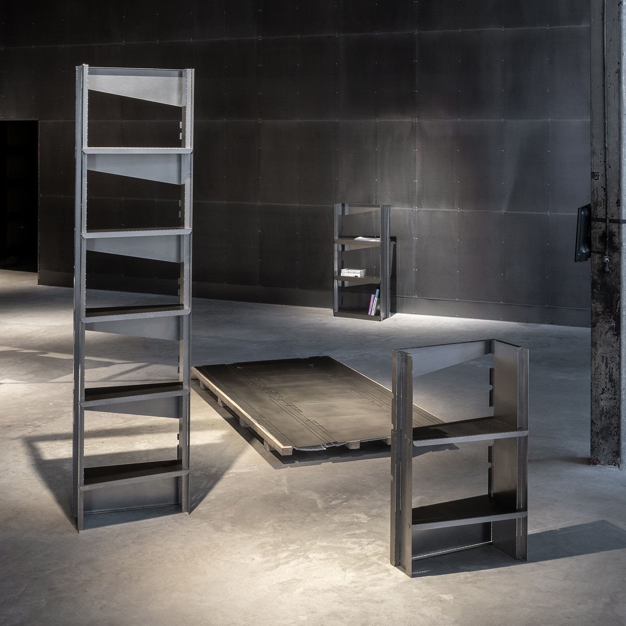 Pierre Salaün’s HBMS Shelving Unit: A Study in Hand-Folded Precision