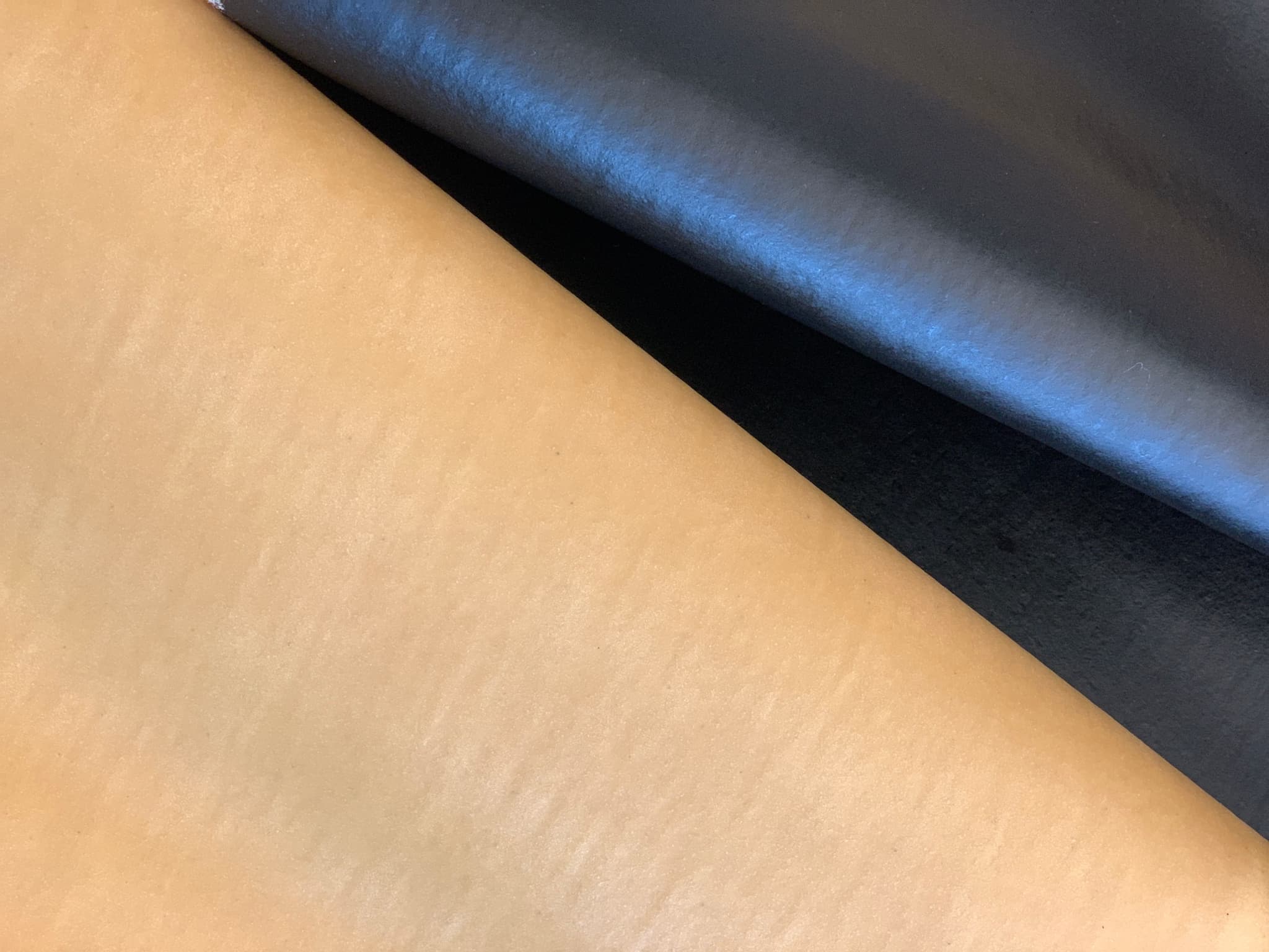 LaVeg™ is PVC and PU-free, biodegradable, durable, and resistant to cracking over time.