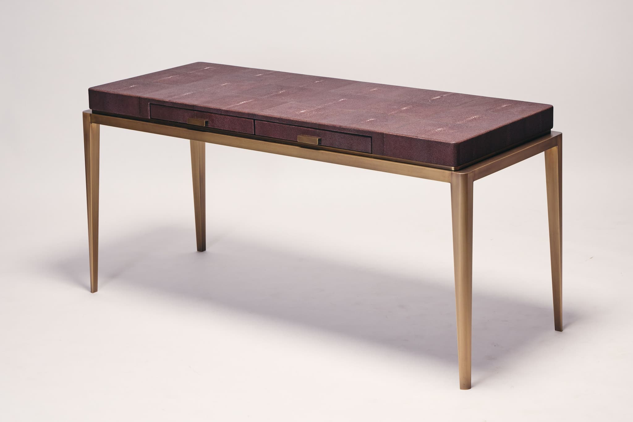 Edha Desk by Reda Amalou