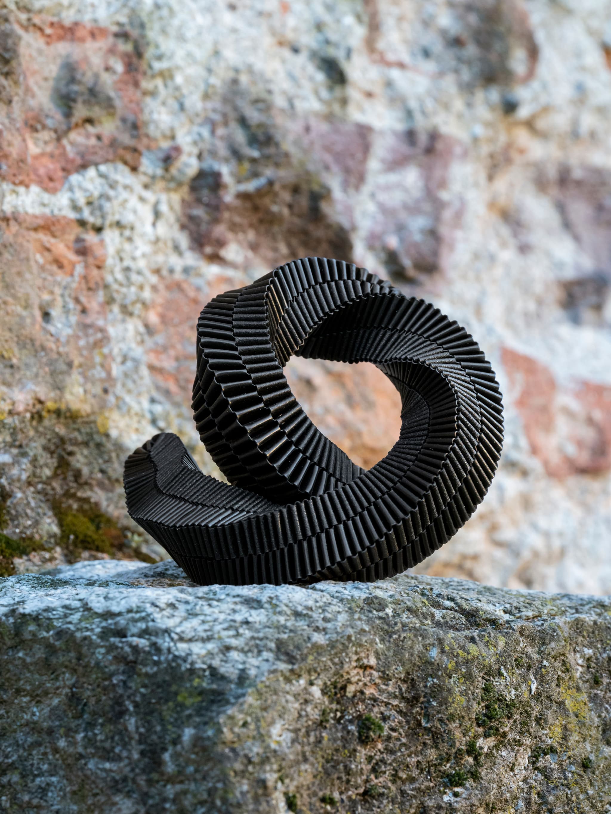 Making BDM out of algae would contribute to a positive impact while preventing the use of harmful alternatives such as plastics.