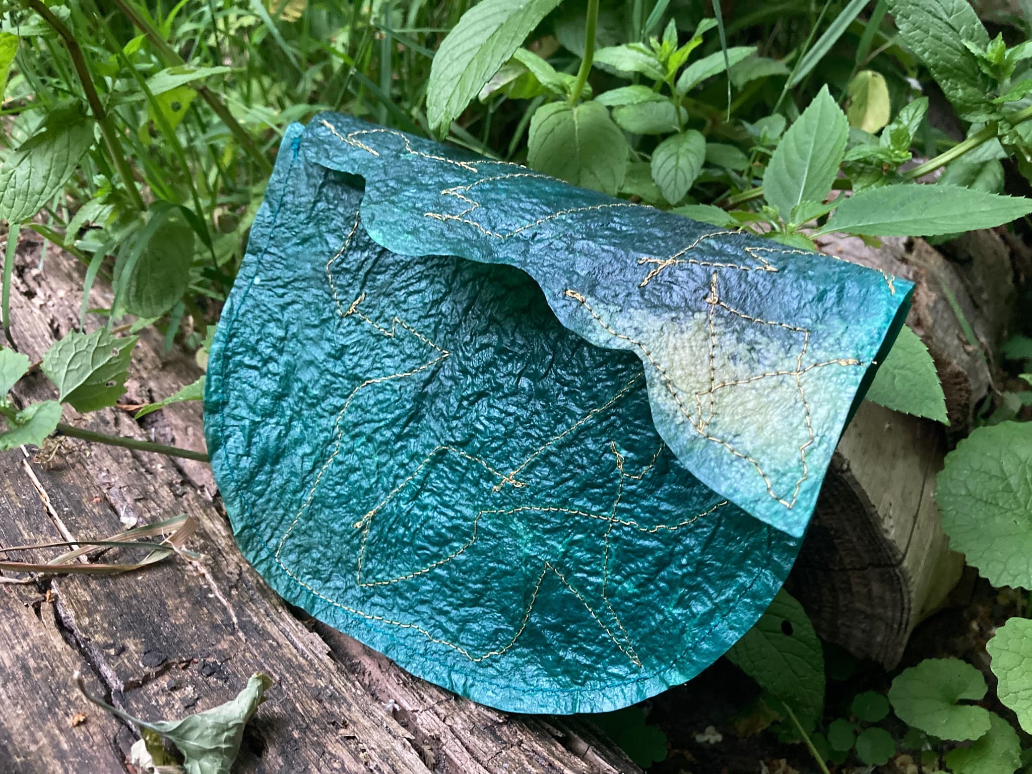 'The Ocean Purse' made out of bacterial cellulose