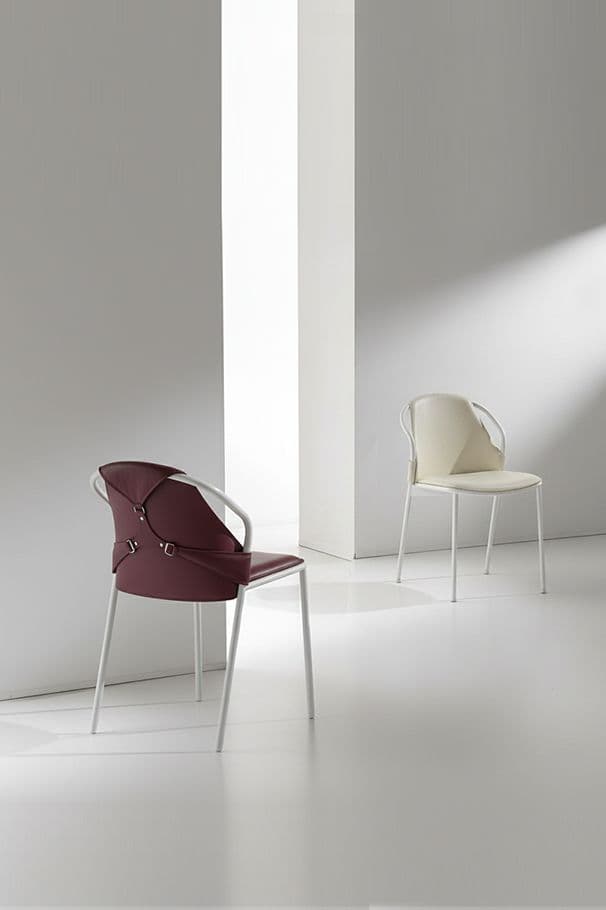 Amazzone Chair by Matilde Sessolo