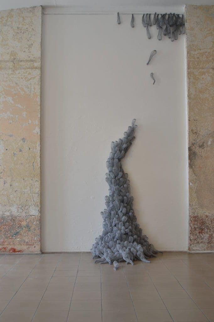 "desapercibi2/struggle" ("Unnoticed struggle") by Anna Handick